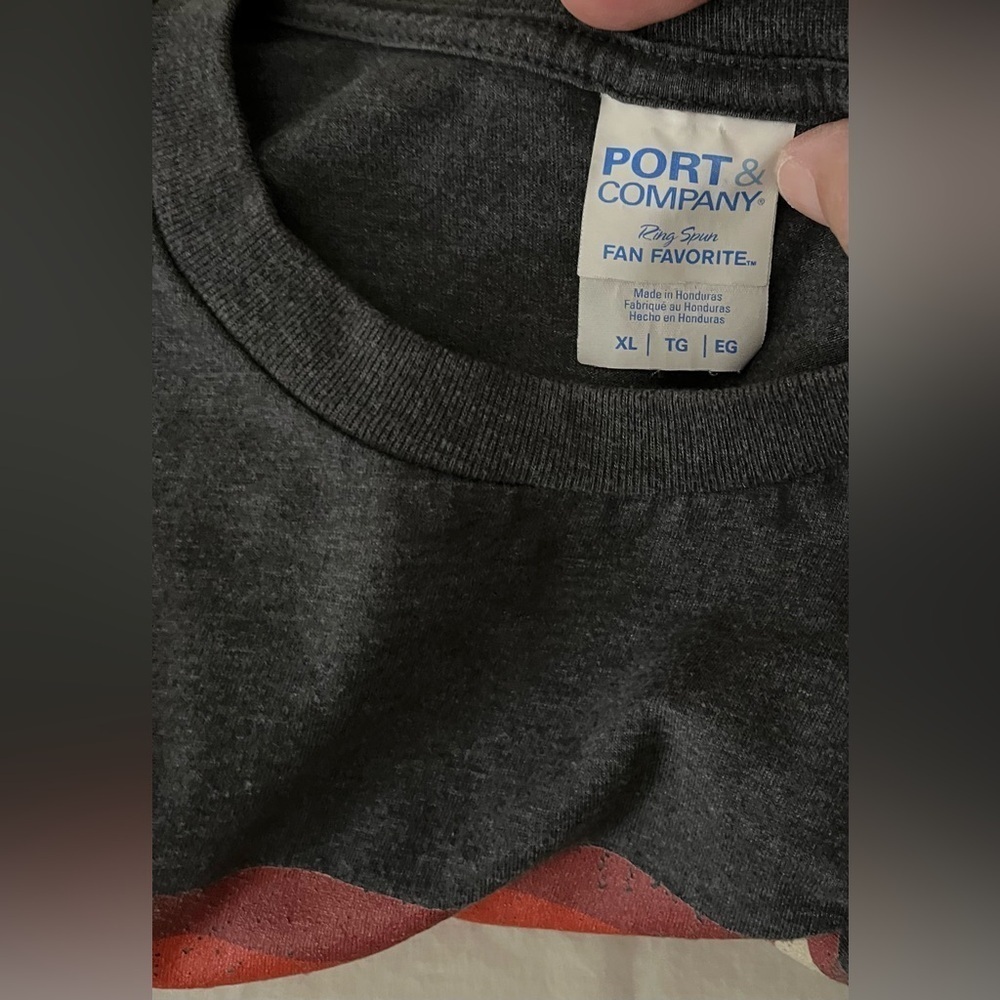 Port & Co Men’s Dark Gray T-Shirt w/Houston Graphic, Relaxed Fit, Soft; Size XL - Picture 3 of 8